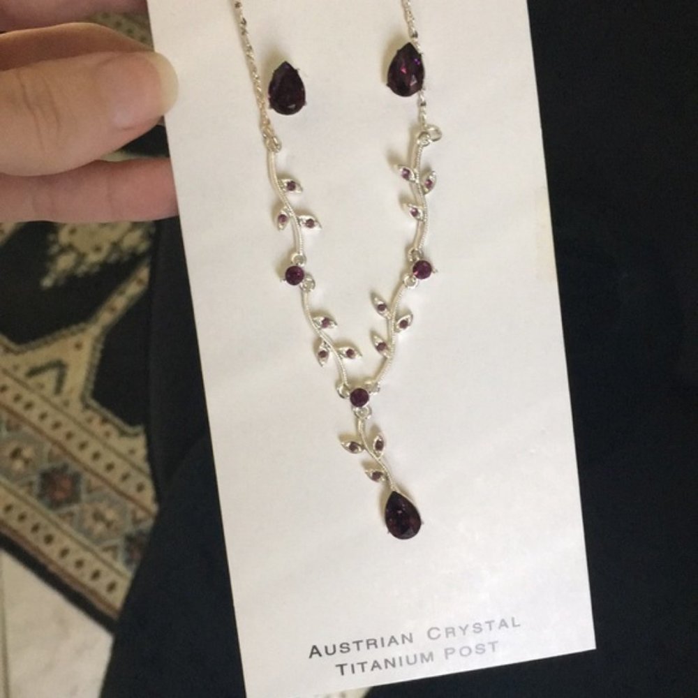 Austrian crystal Necklace Earrings Jewelry Set